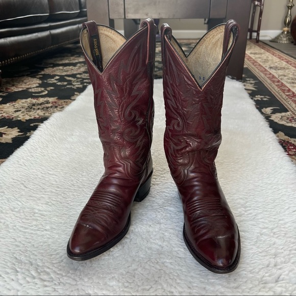 Dan Post Other - Dan Post Vintage Genuine Brown Leather Men’s Western Cowboy Boots size 9 D